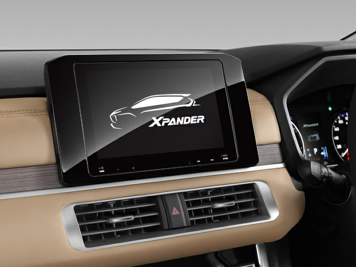 new xpander facelift 8inch head unit